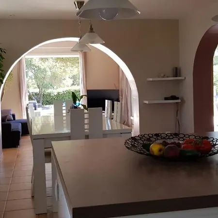 Les Cents Cypres Bormes-les-Mimosas